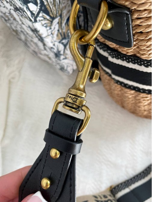Соломʼяна сумочка Dior