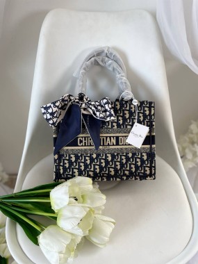 Dior Premium