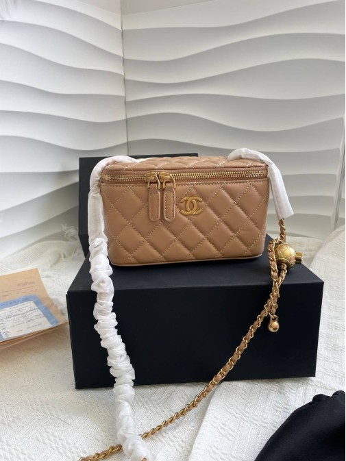Chanel black Premium