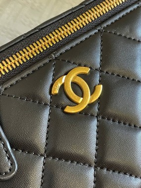 Chanel black Premium