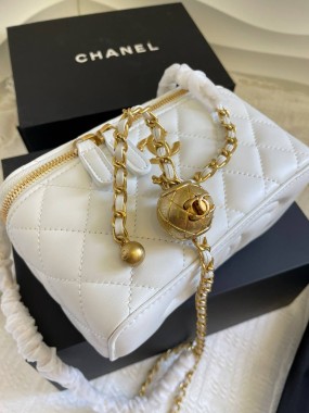 Chanel black Premium