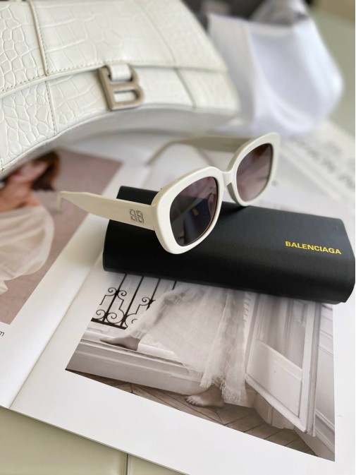 Окуляри Balenciaga