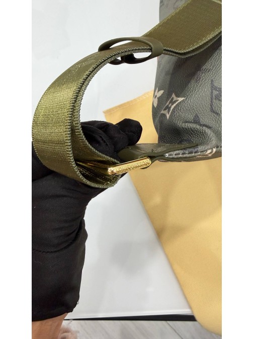 Бананка Louis Vuitton  Premium 