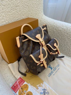 Louis Vuitton Premium 
