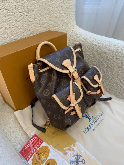 Louis Vuitton Premium 