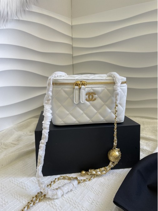 Chanel black Premium