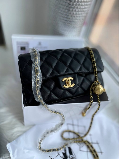 Chanel medium Premium 