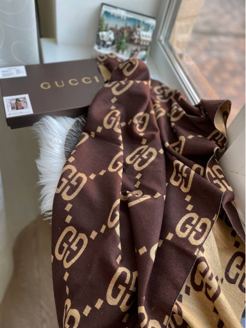 Палантин Gucci 