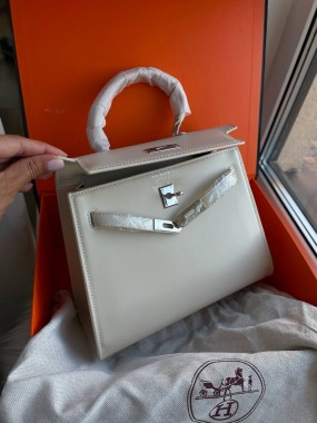 Hermes  Premium 