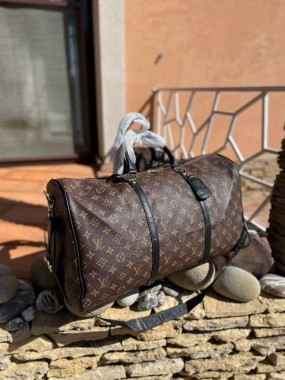 Louis Vuitton дорожня 