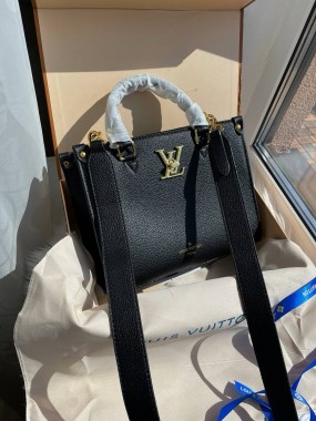 Louis Vuitton Premium 