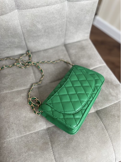 Chanel mini 