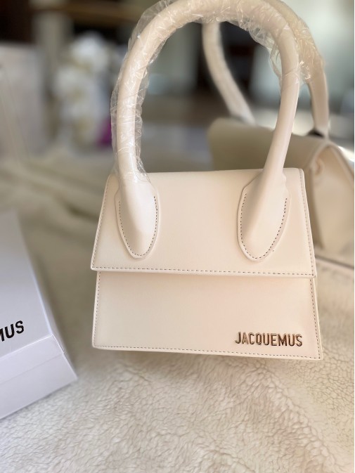 JACQUEMUS біла