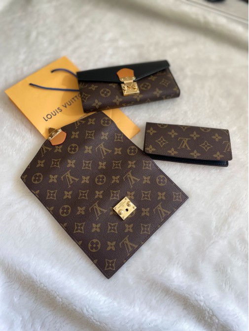 Louis Vuitton гаманець 