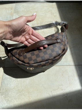 Бананка Louis Vuitton 