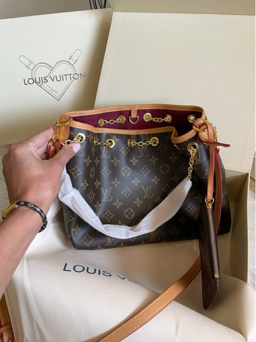 Louis Vuitton Premium 