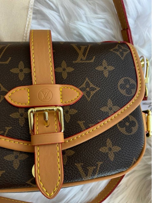 Louis Vuitton Premium 