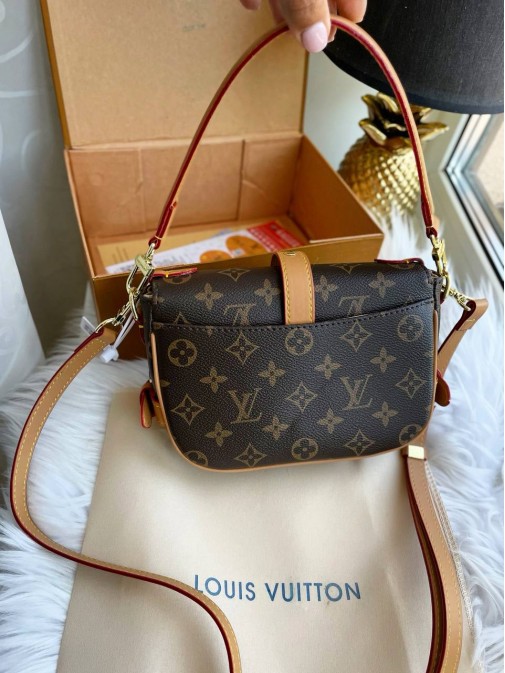 Louis Vuitton Premium 