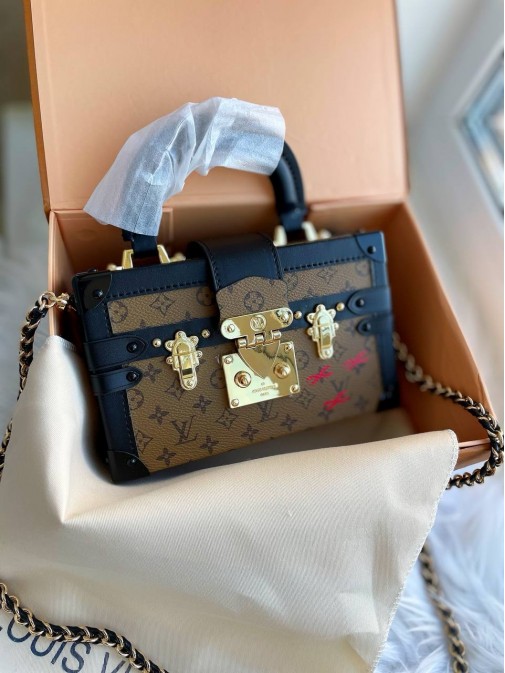 Louis Vuitton Premium 