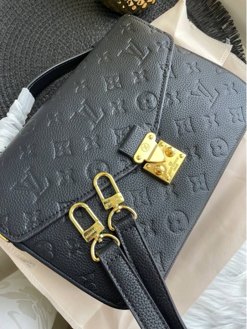 Louis Vuitton Premium 