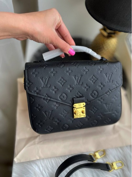 Louis Vuitton Premium 