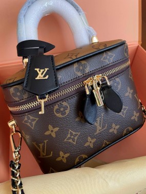 Louis Vuitton Premium