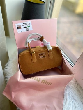 Miu Miu Premium 