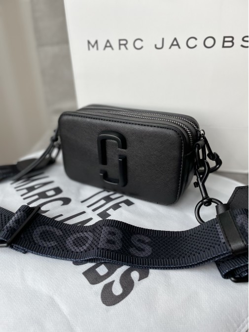 Marc Jacobs Small