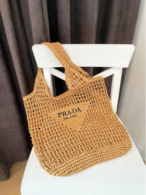 Плетена Prada 