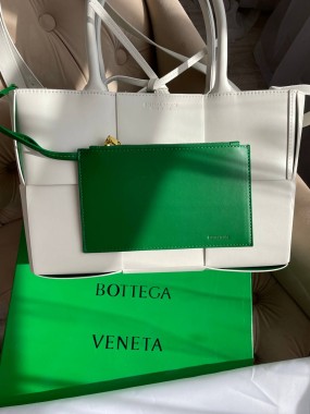Bottega Veneta 
