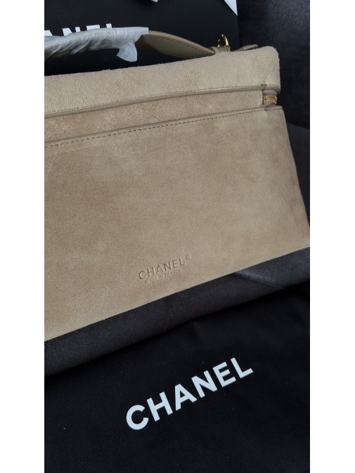 Chanel Large Vanity with Chain Grained Calfskin Chanel Large Vanity with Chain Grained Calfskin