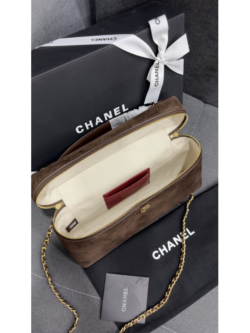 Chanel Large Vanity with Chain Grained Calfskin Chanel Large Vanity with Chain Grained Calfskin