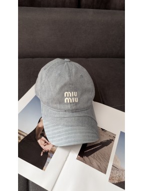 Кепка Miu Miu