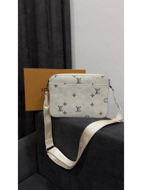 Louis Vuitton Trio Messenger  Ecru White
