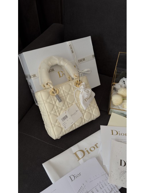 Lady Dior White