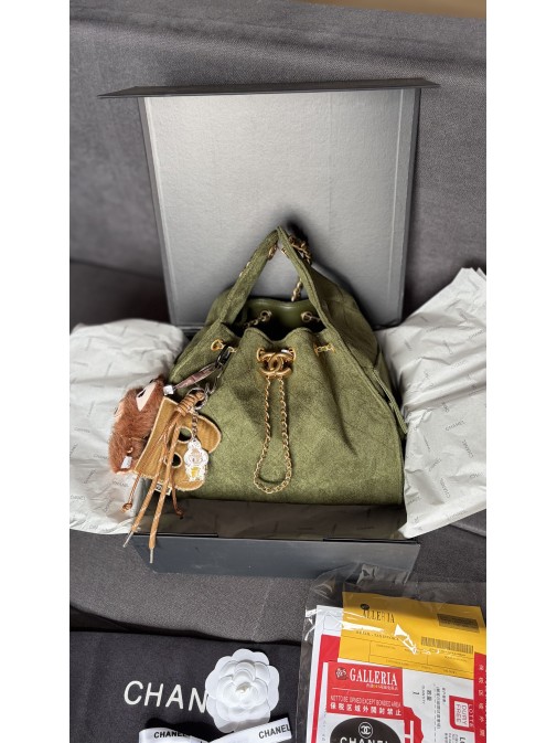 Chanel 25 Hobo Bag Olive Green / Khaki